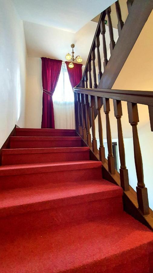 Zur Krone Aparthotel Widdershausen Dış mekan fotoğraf