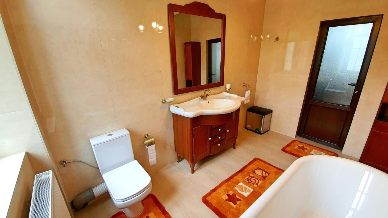 Zur Krone Aparthotel Widdershausen Dış mekan fotoğraf